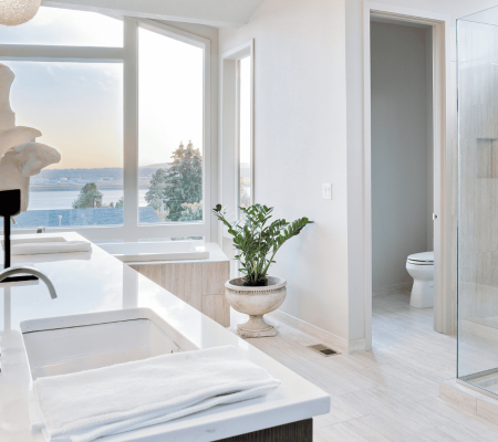 Looking for reliable vacation rental cleaners in Ponte Verda Beach? Royal Shell Facilities Management is here to make your vacation rental sparkle!